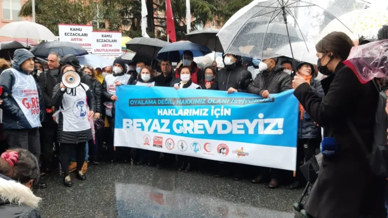 Turkish Health Ministry Threatens To Impose Sanctions On Health Workers Who Plan To Go On Strike 