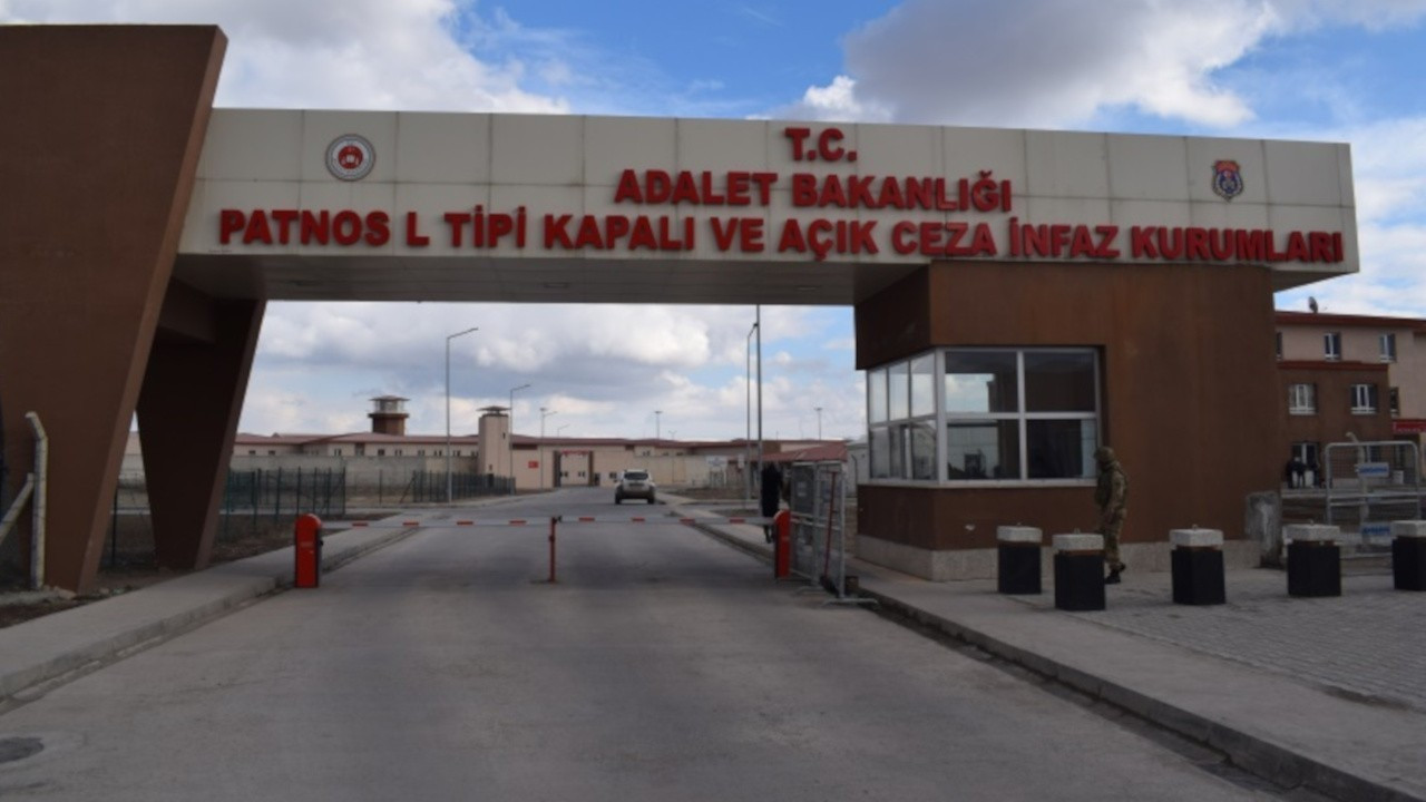 Turkish human rights group blames prison for lack of a non-smoking ward