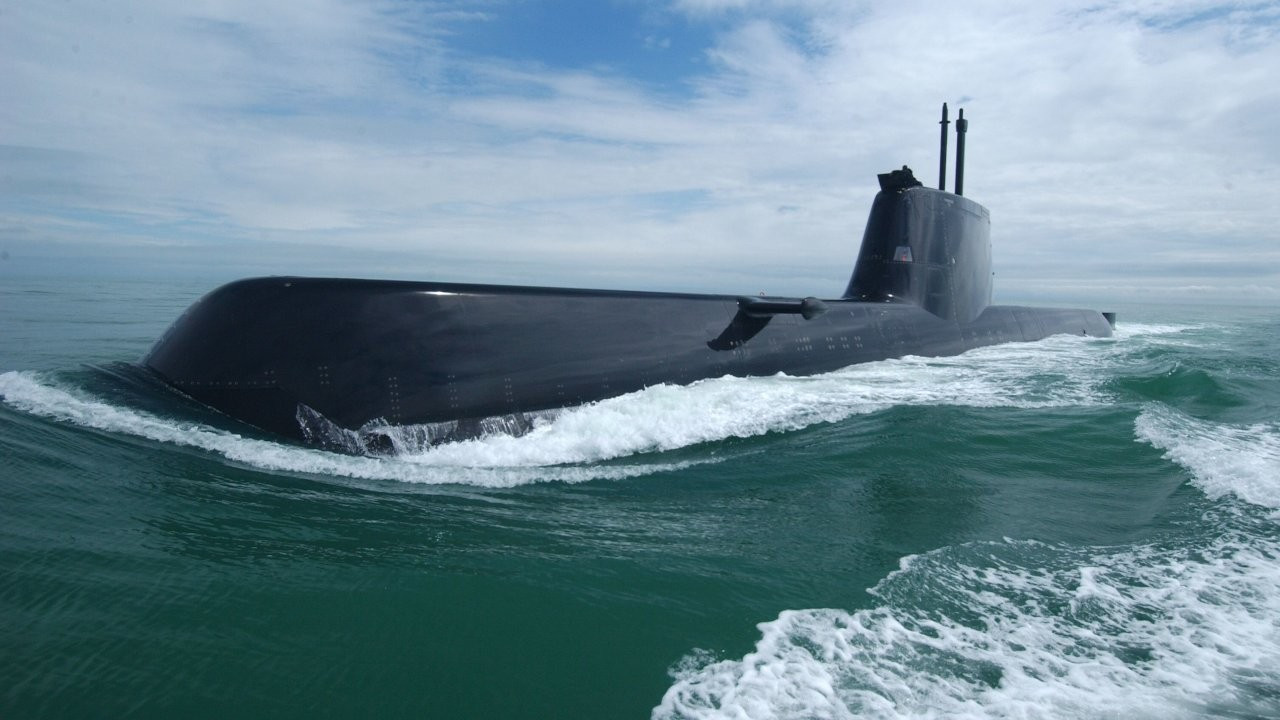 Greek, German MEPs urge Merkel to halt submarine deliveries to Turkey