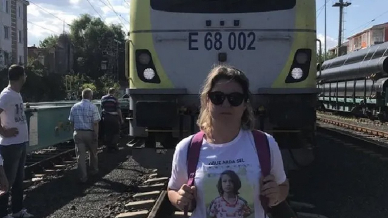 Çorlu train crash victim's mother fined for 'insulting public officials'
