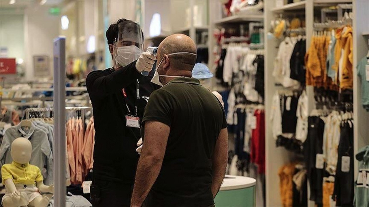 'One fifth of Turkey's shopping mall employees infected with COVID-19'