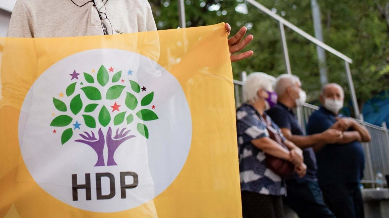 Crackdown on HDP intensifies: Police detain party officials, İHD chair