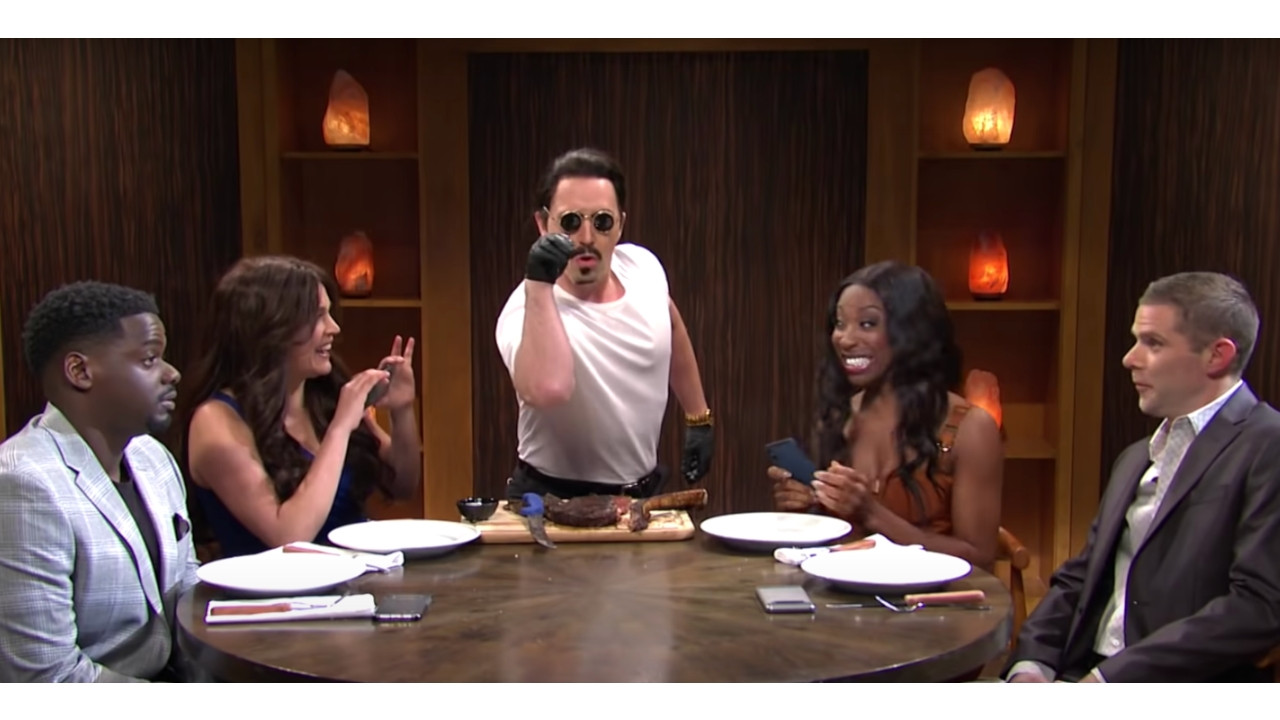 US show Saturday Night Live parodies celebrity chef Salt Bae in sketch