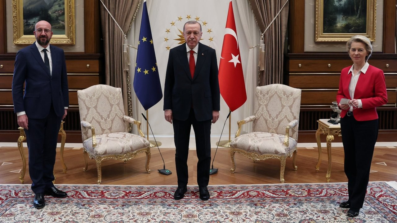 Von der Leyen not given equal seat during meeting with Erdoğan, Michel