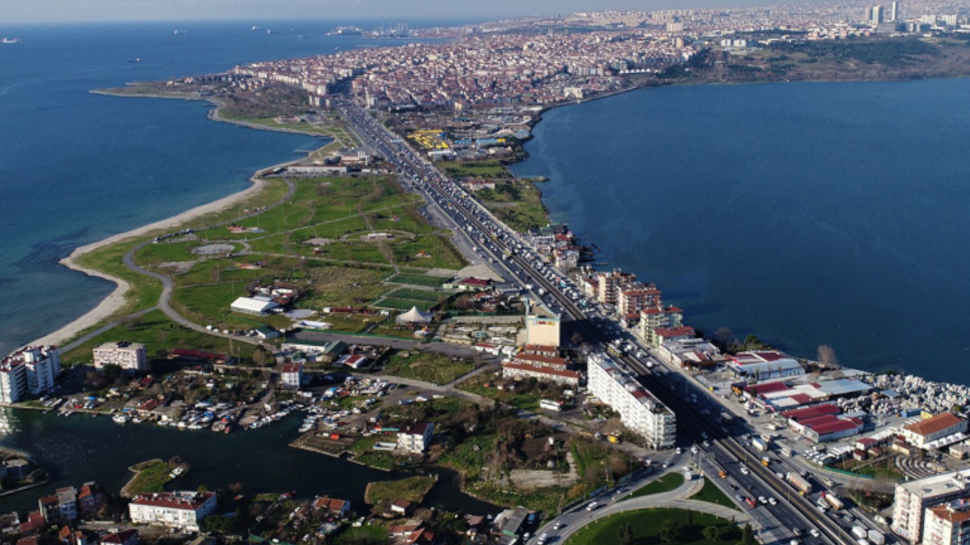 Erdoğan's delirious canal project: Istanbul is on sale