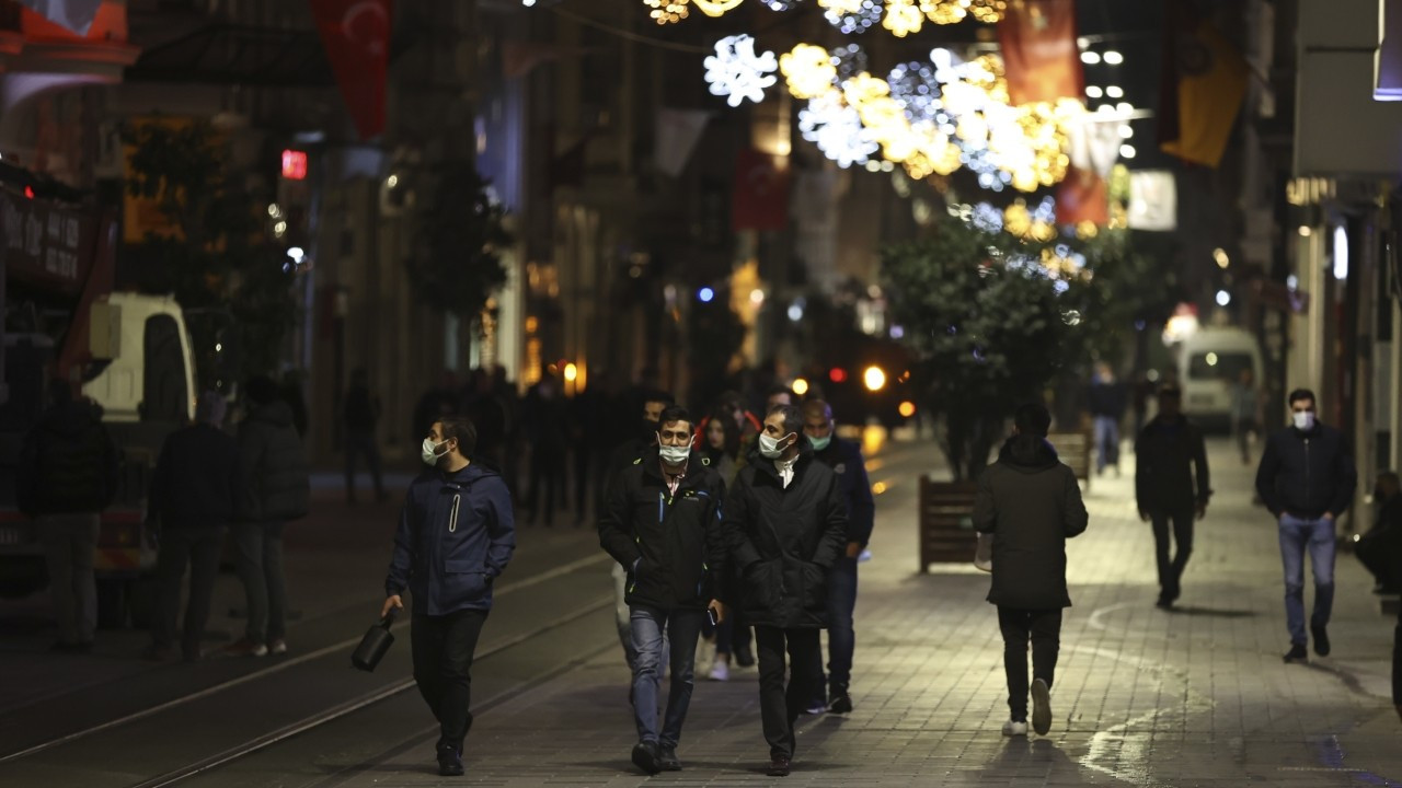 Turkey adopts 'partial closure' for Ramadan as COVID-19 cases surge