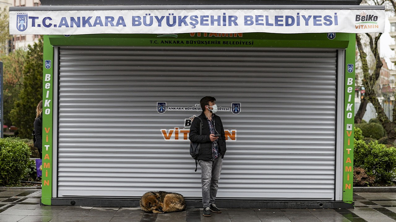 Migrations everyday refute Erdoğan's claim that youth is satisfied
