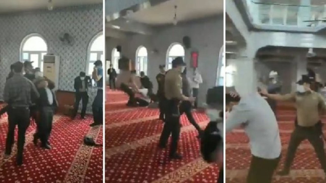Turkish police disperse Islamic foundation members praying at mosque with tear gas