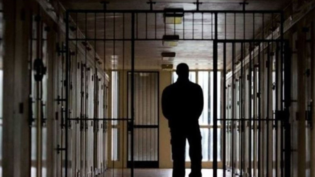 Turkish prison officers torture, break fingers of Kurdish prisoner