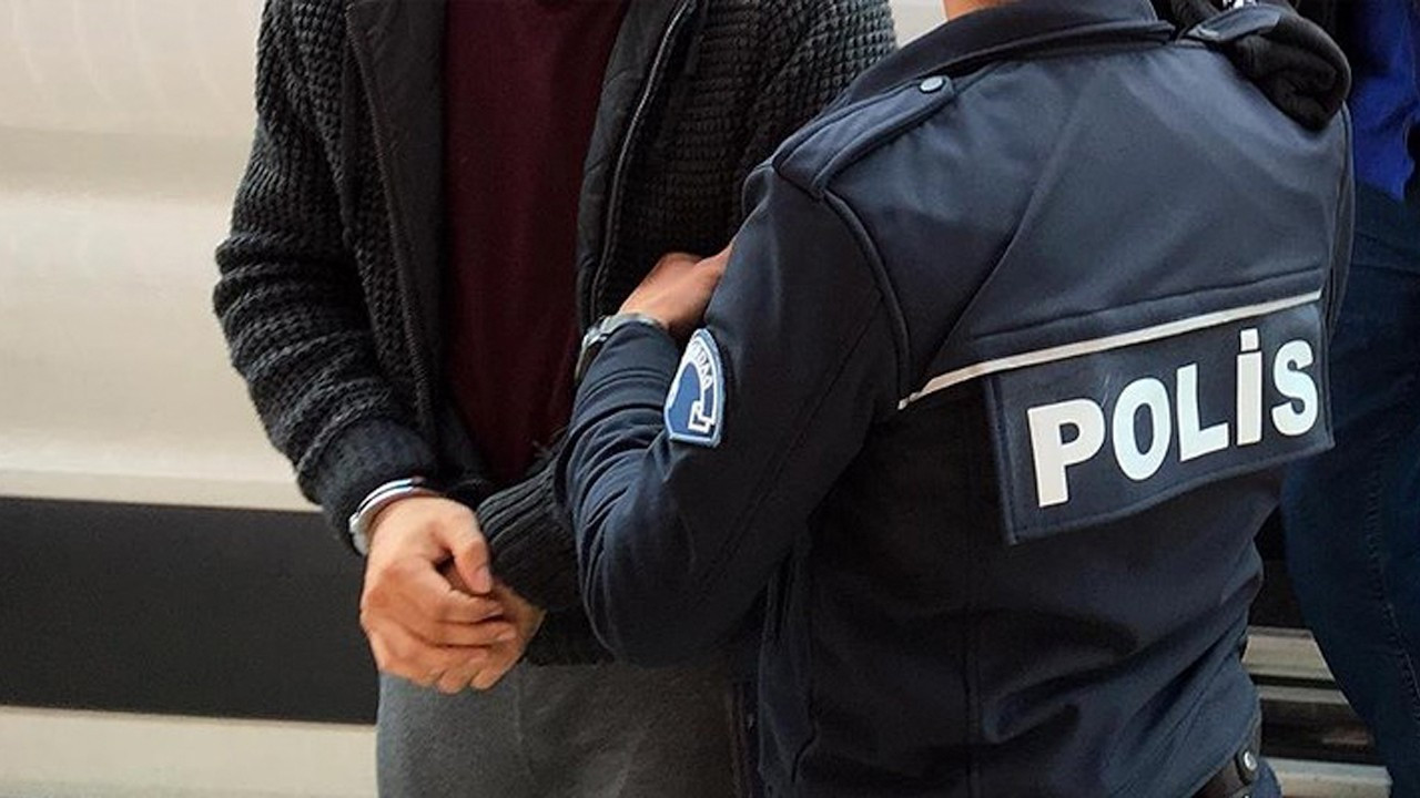 Hundreds detained for 'robbing foreign business owners' across Turkey