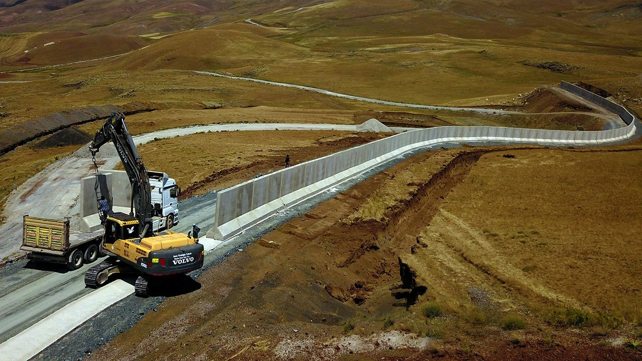 Turkey building 63-km monstrous wall along Iranian border to stop migration - Page 5