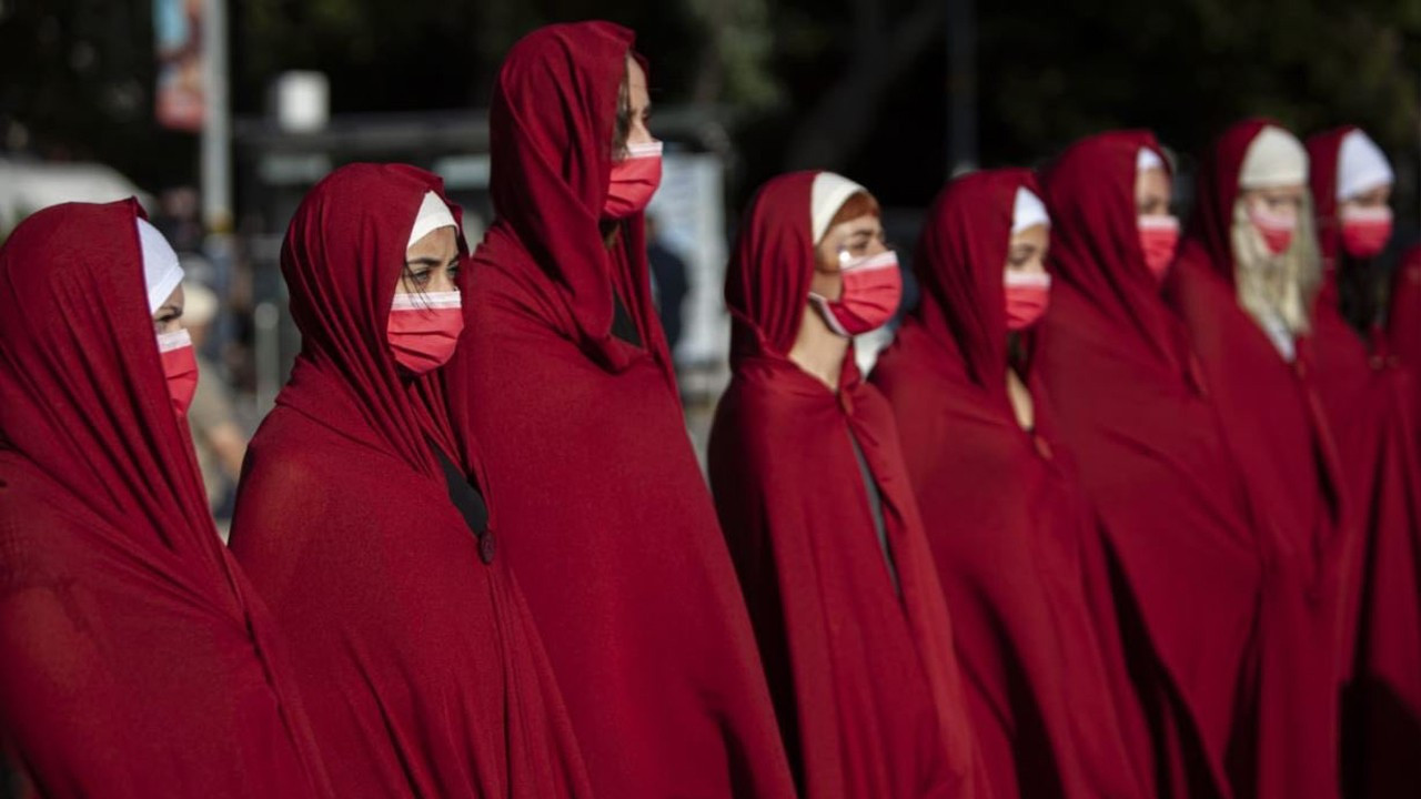 Margaret Atwood shares photos of 'handmaids' protest in Istanbul