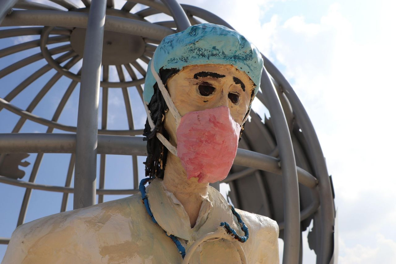 'Freakish' sculptures placed to honor health workers stir debate in Turkey - Page 1