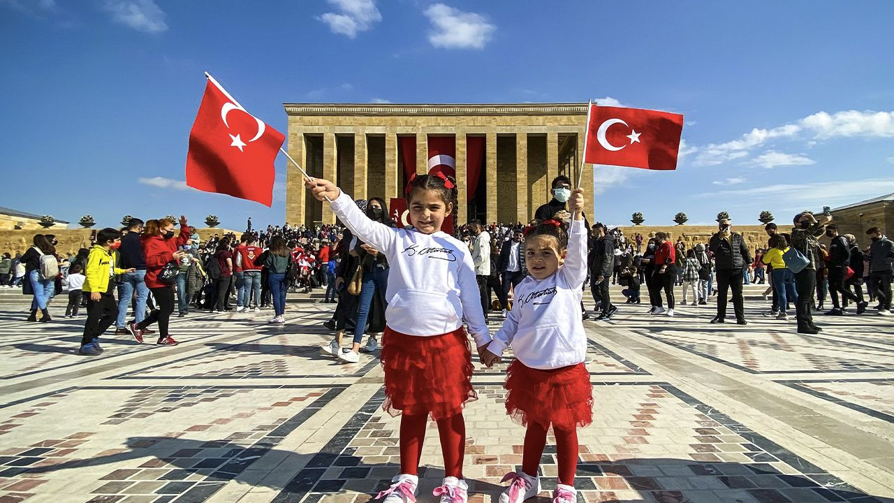 Turkey marks 98th anniversary of Republic Day, 10 envoys not invited to official ceremony - Page 1