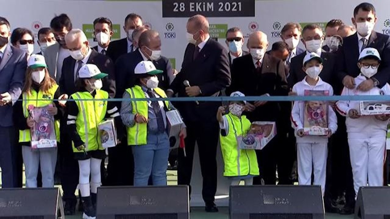 Child cuts ceremony ribbon before Erdoğan can