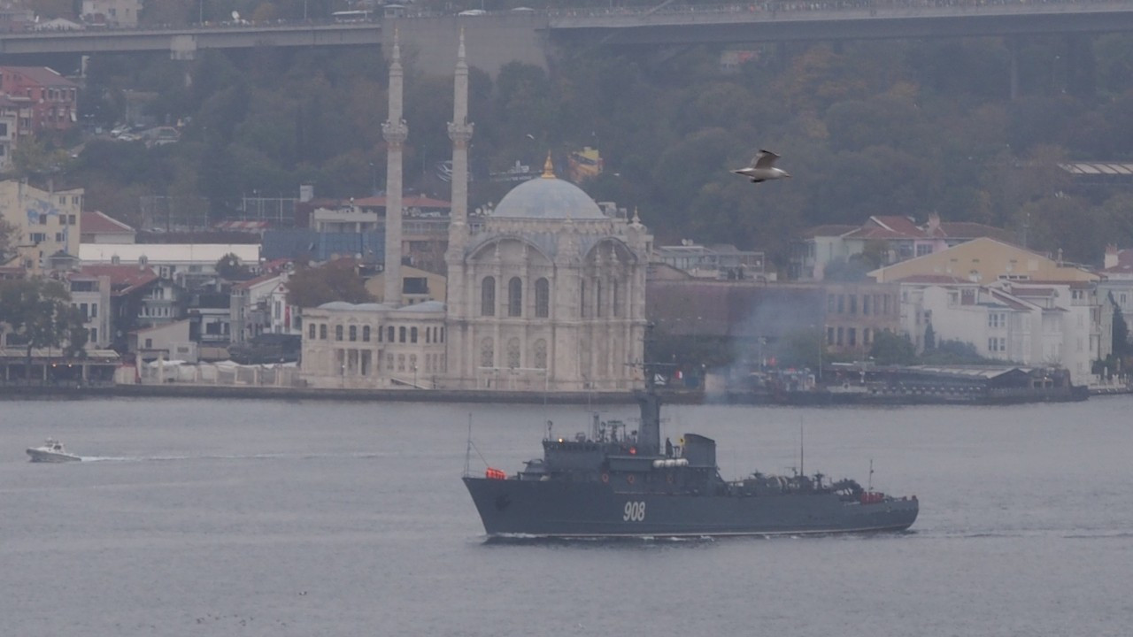 Russian Navy ships pass through Bosporus towards Med Sea