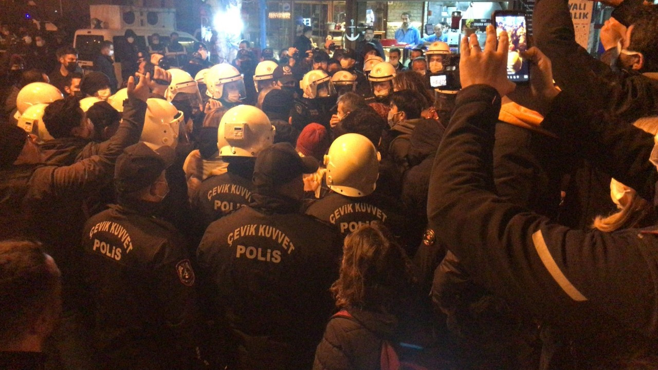 Multiple detained in protests calling on Erdoğan gov't to resign