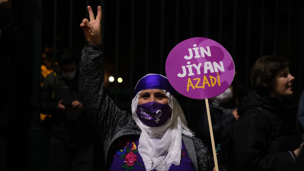 With femicides at record highs, police crack down on women's rights march in Istanbul - Page 5