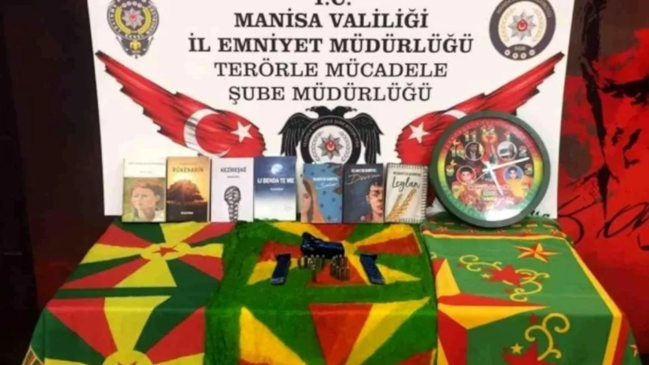 Police display Demirtaş's books as 'terrorism documents' after raiding HDP members' houses