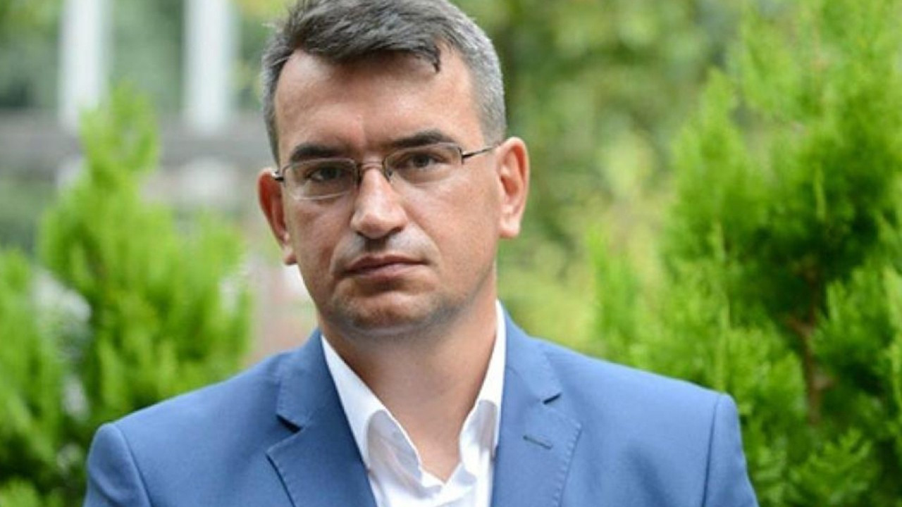 Turkey jails founder of opposition party over political and military espionage
