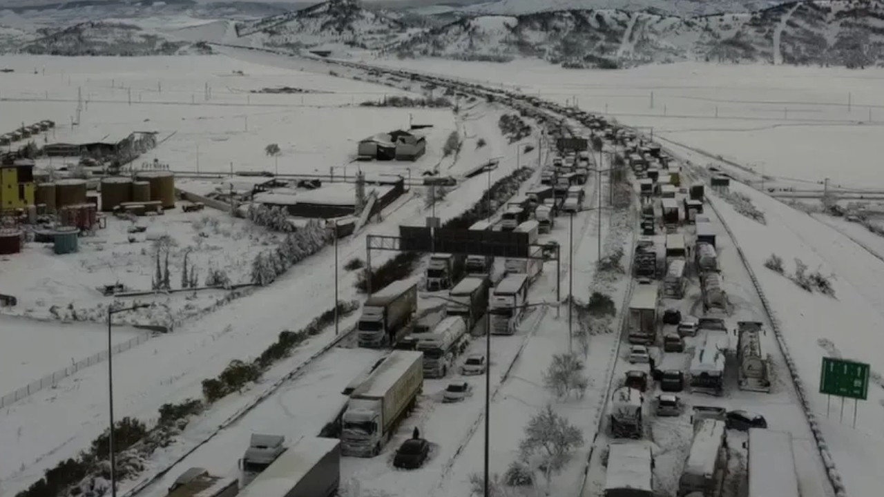 Thousands of people stuck on eastern Turkish highway for hours after heavy snowstorm