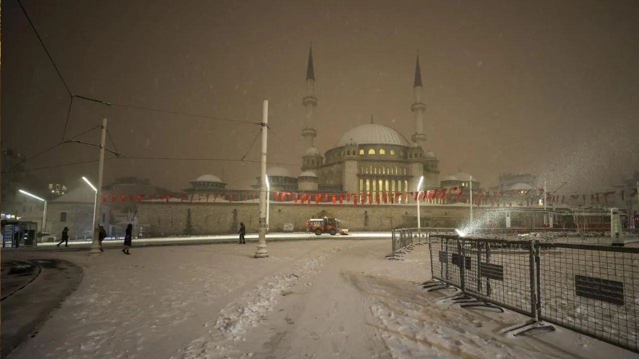 Turkey covered in white after heavy snowfall - Page 3
