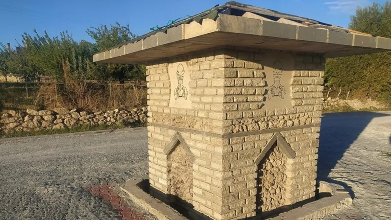 Fountain dedicated to Armenian painter damaged in eastern Turkey