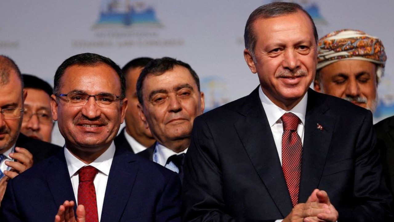 Erdoğan replaces justice minister, stats institute head