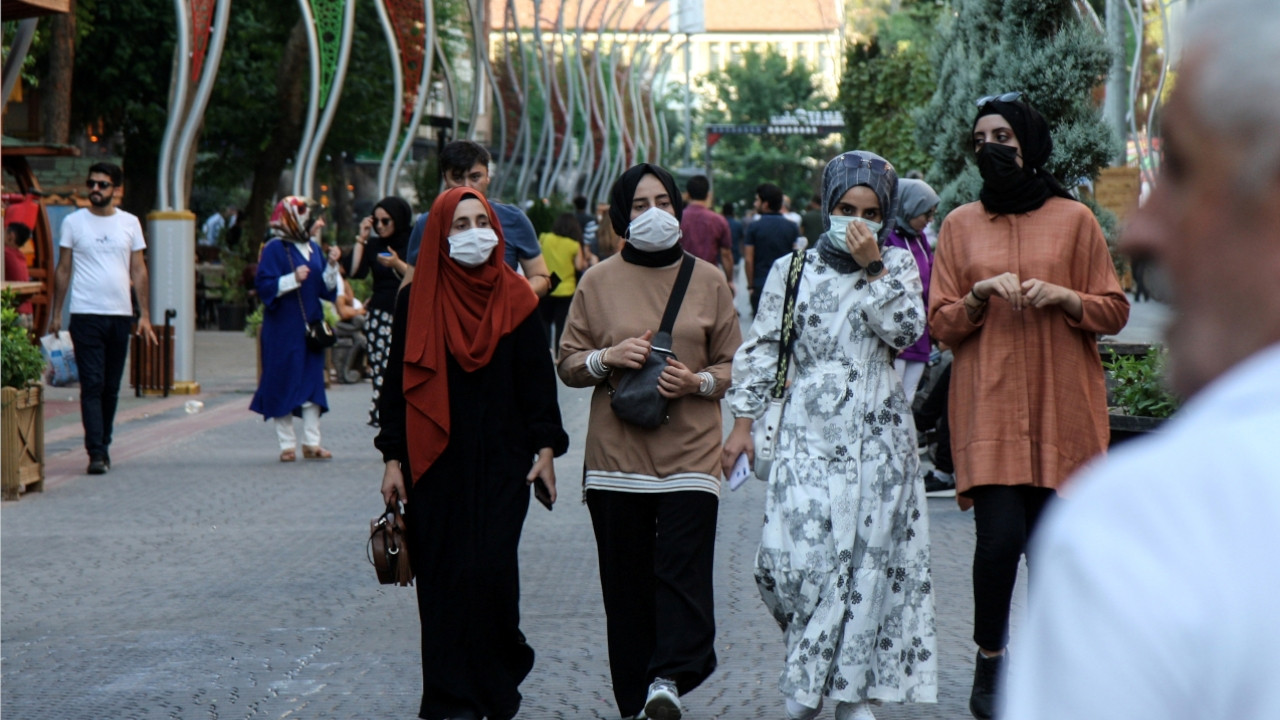 Turkey plans to drop mandatory use of face masks outdoors