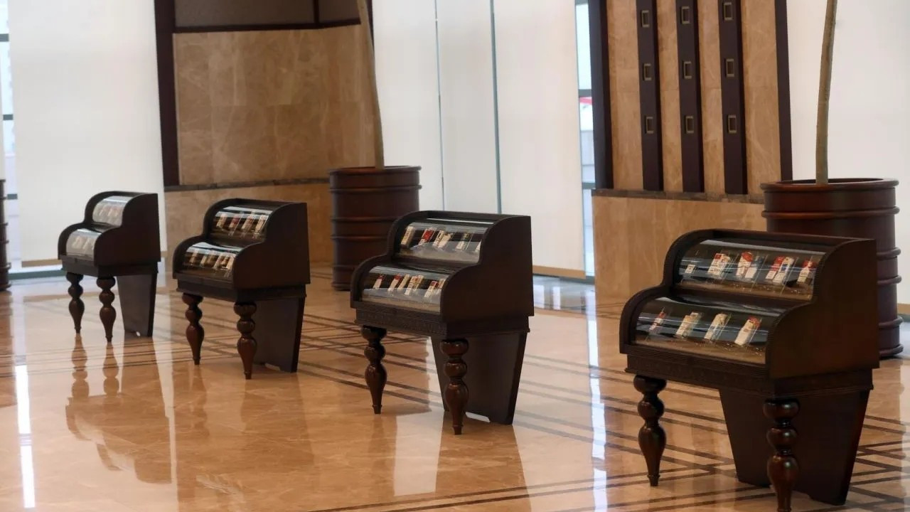 Cigarette packages collected by Erdoğan exhibited at the Presidency