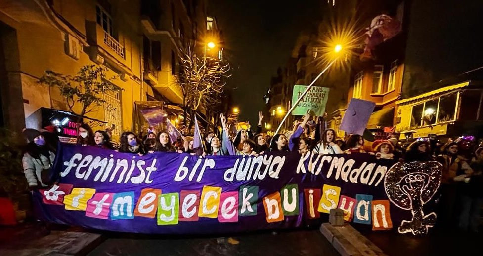 Banned, but still defiant, crowds gather to mark Women’s Day in Istanbul