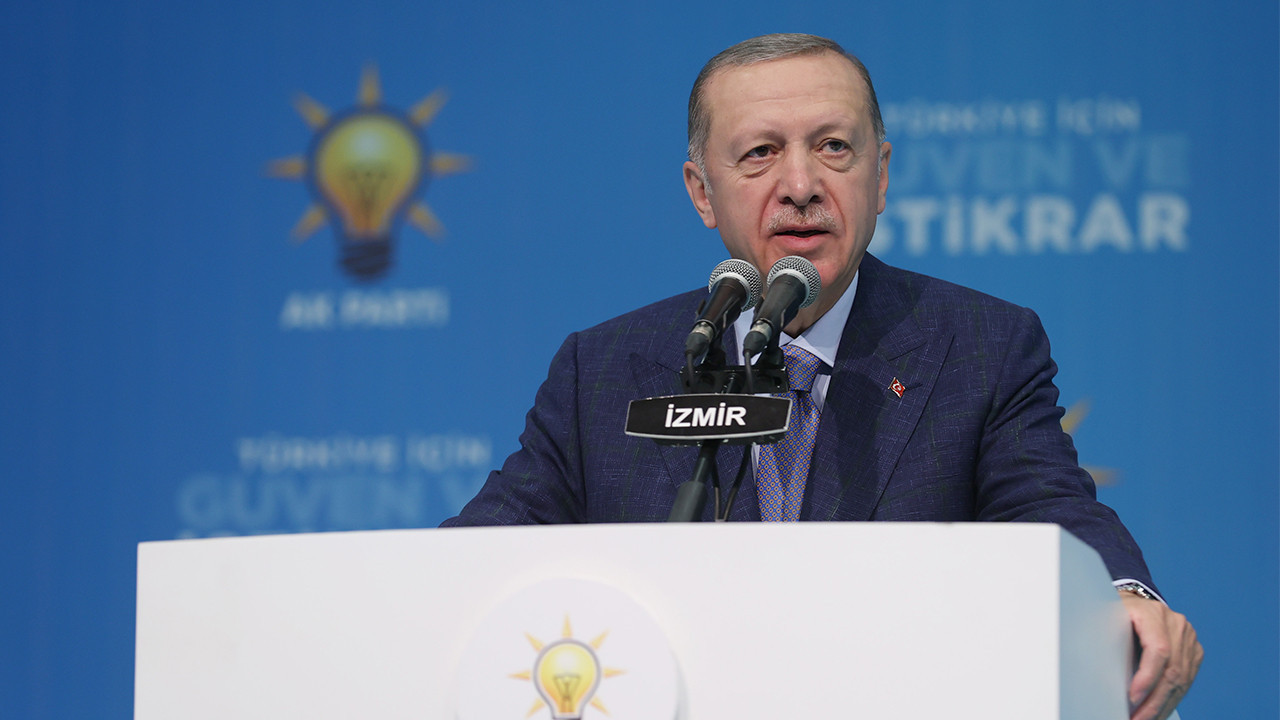 Erdoğan announces candidacy for upcoming presidential elections
