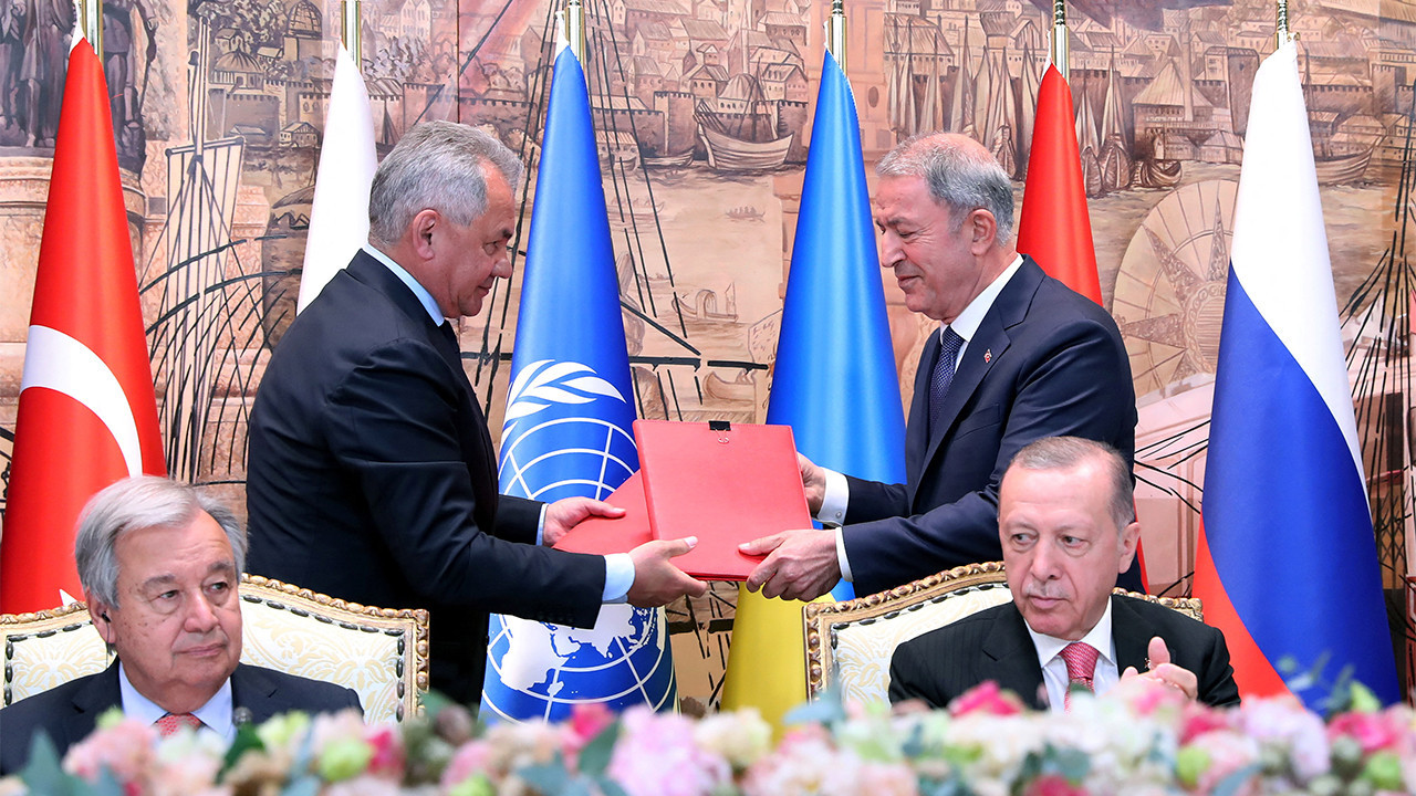 Ukraine, Russia sign deal in Istanbul to reopen grain export ports