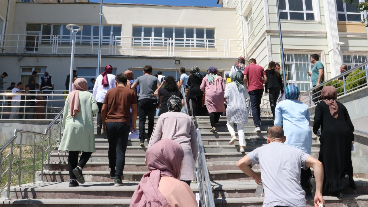 Turkish civil servant exam cancelled after allegations of fraud