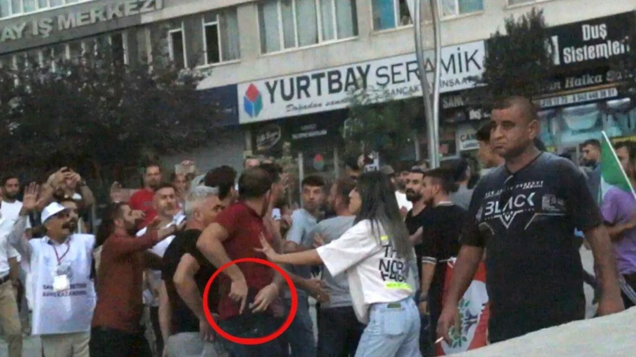 Turkish police batter, pull gun on journalists during rally on Peace Day