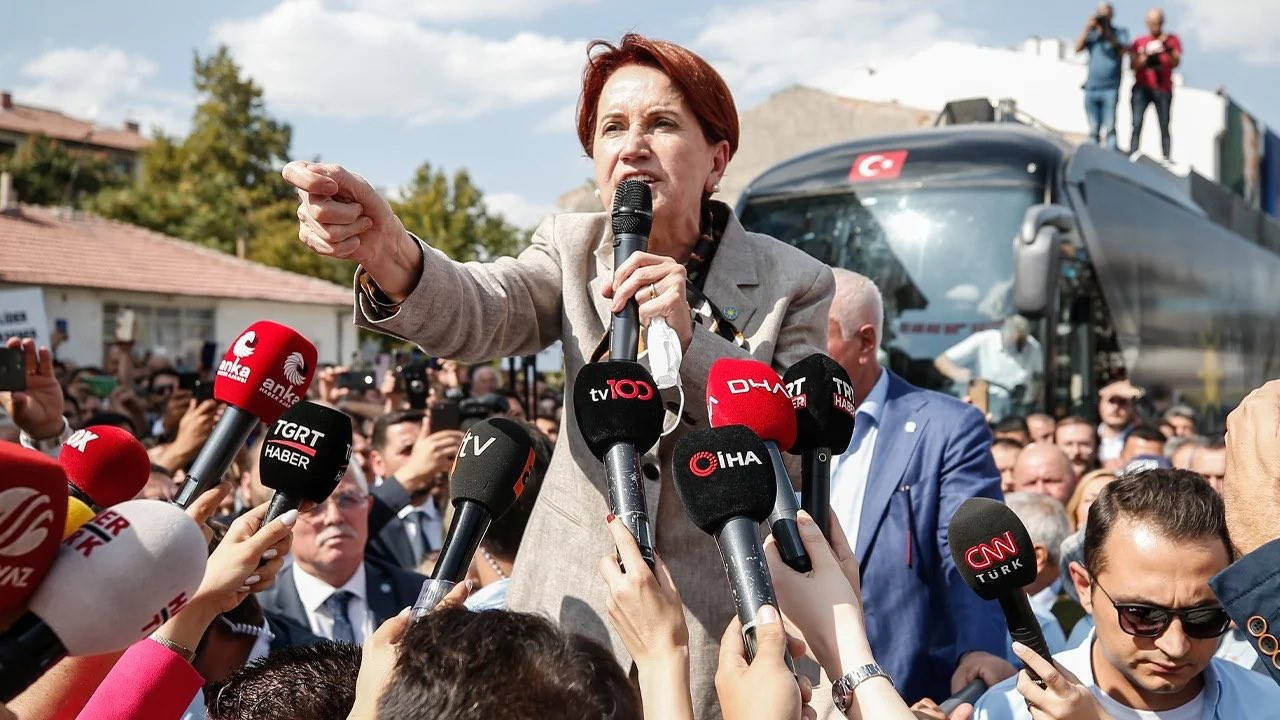İYİ Party leader Akşener tries to woo Kurdish votes