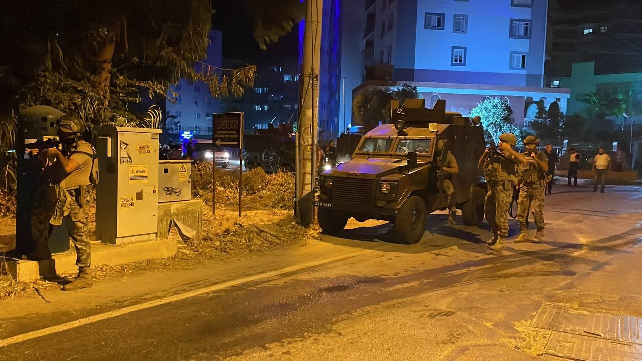 Explosion near police building in Turkey kills one police officer