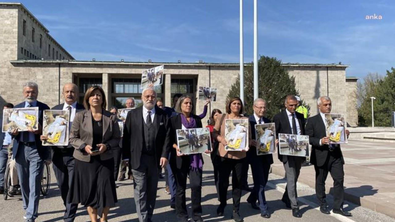 HDP lawmakers march to Parliamentary Speaker's Office to protest police violence against MP Eksik