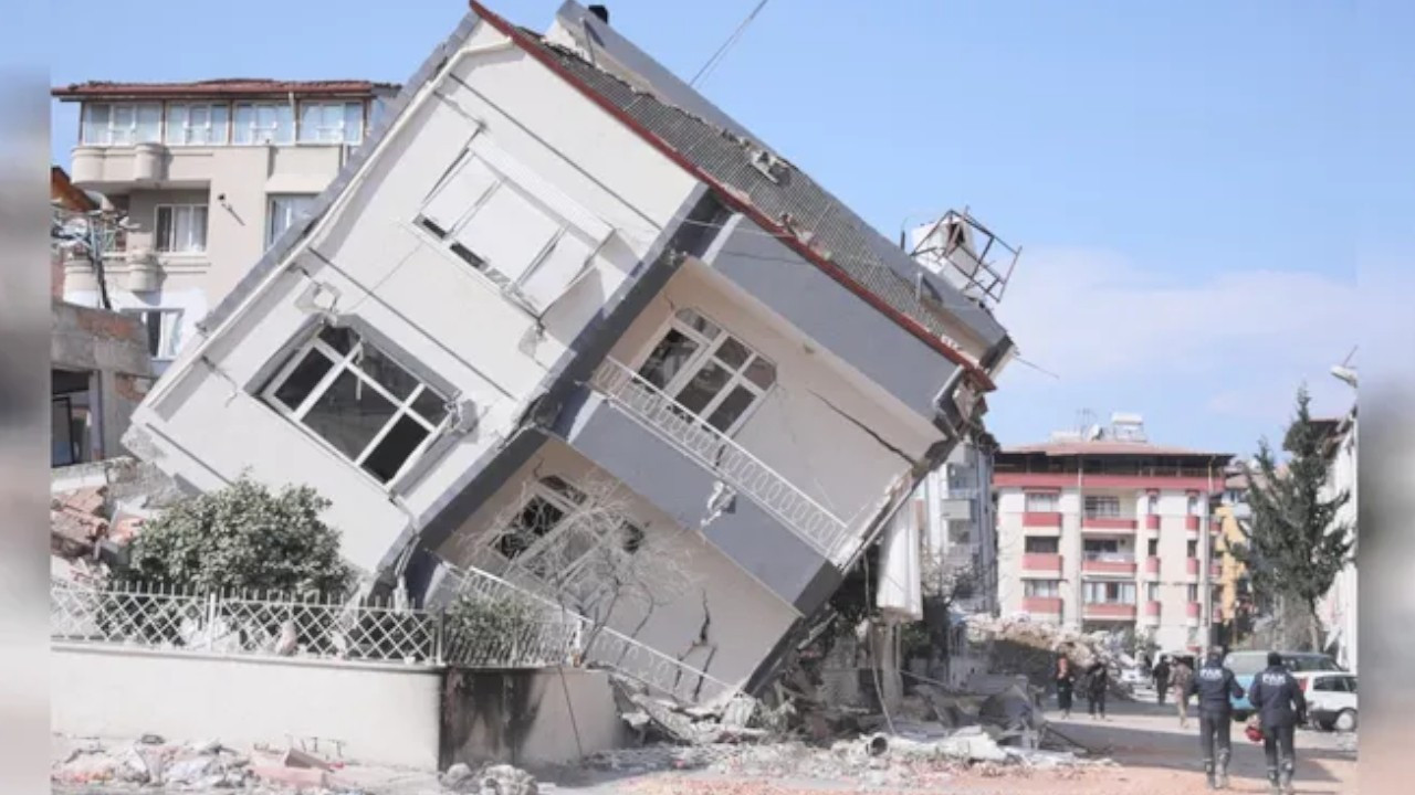 Erdoğan last year cancelled 'risky' status of demolished neighborhoods in quake-hit Hatay