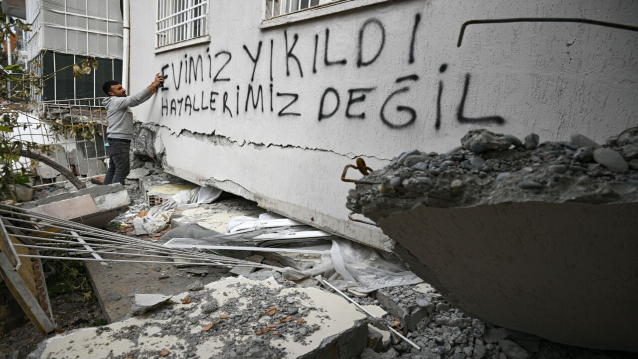 Human Rights Foundation of Turkey reports 17 torture cases in quake zone