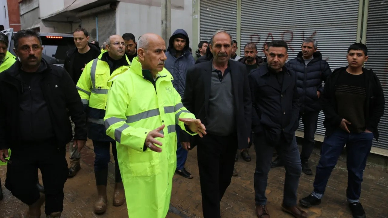 Turkish minister pleased about floods in quake-hit provinces despite several deaths