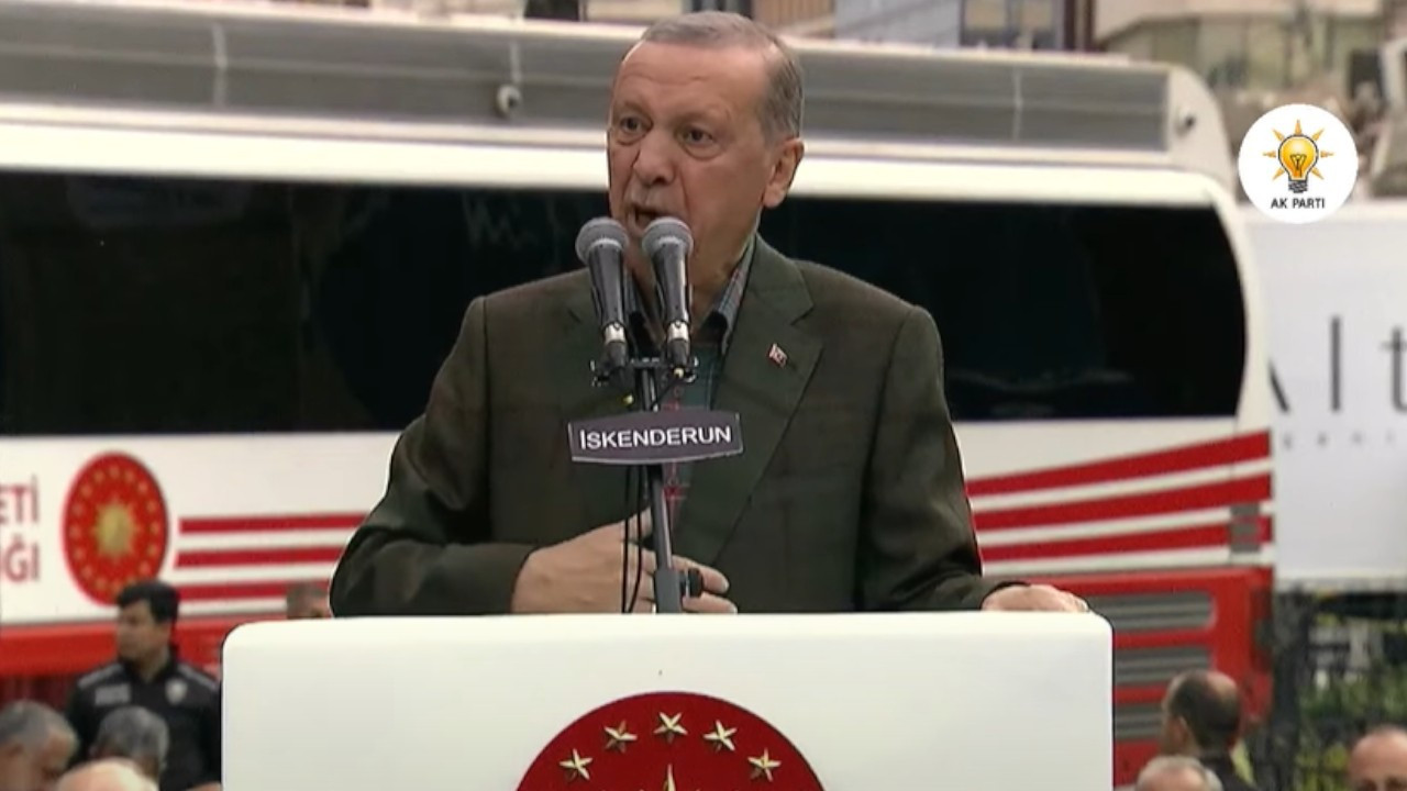 Erdoğan boasts about gov’t not discriminating CHP voters in quake zone