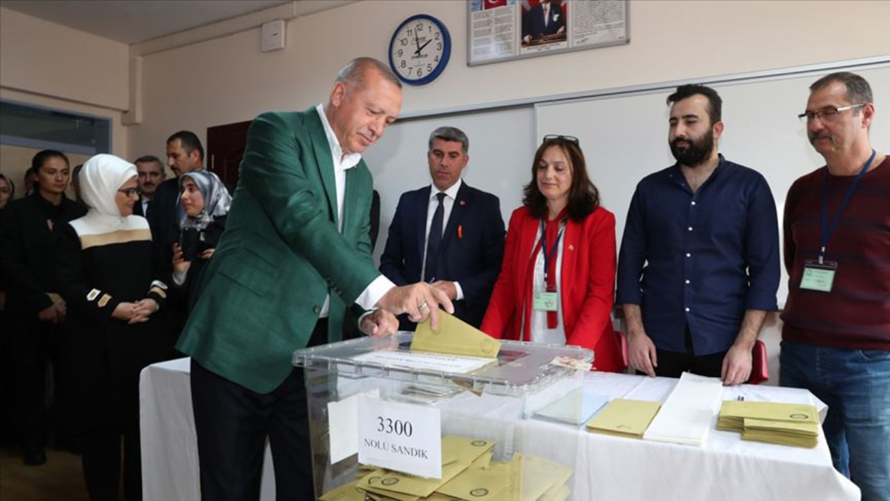 Turkey’s former election board head says Erdoğan cannot run for office for third time