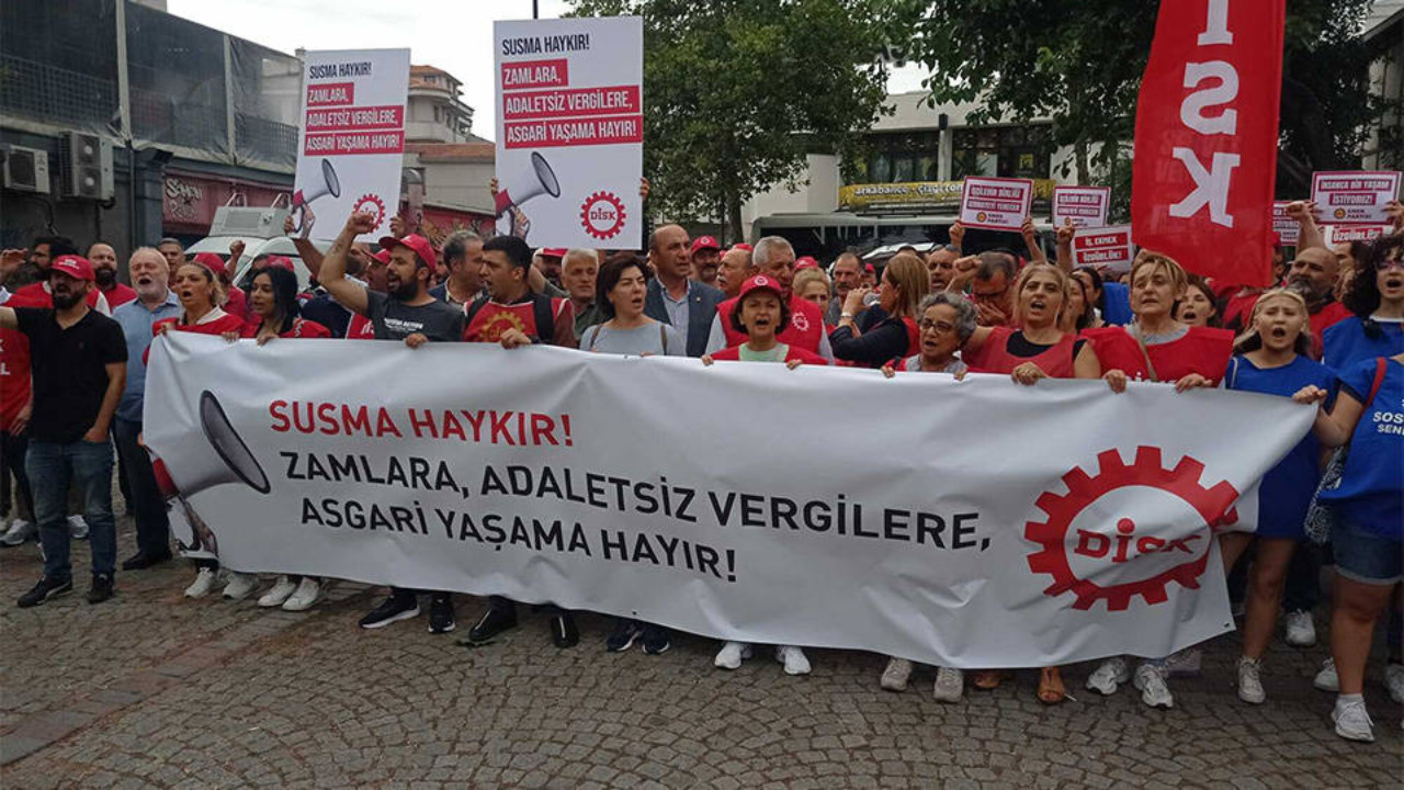 Turkish trade union protests against tax hikes across country
