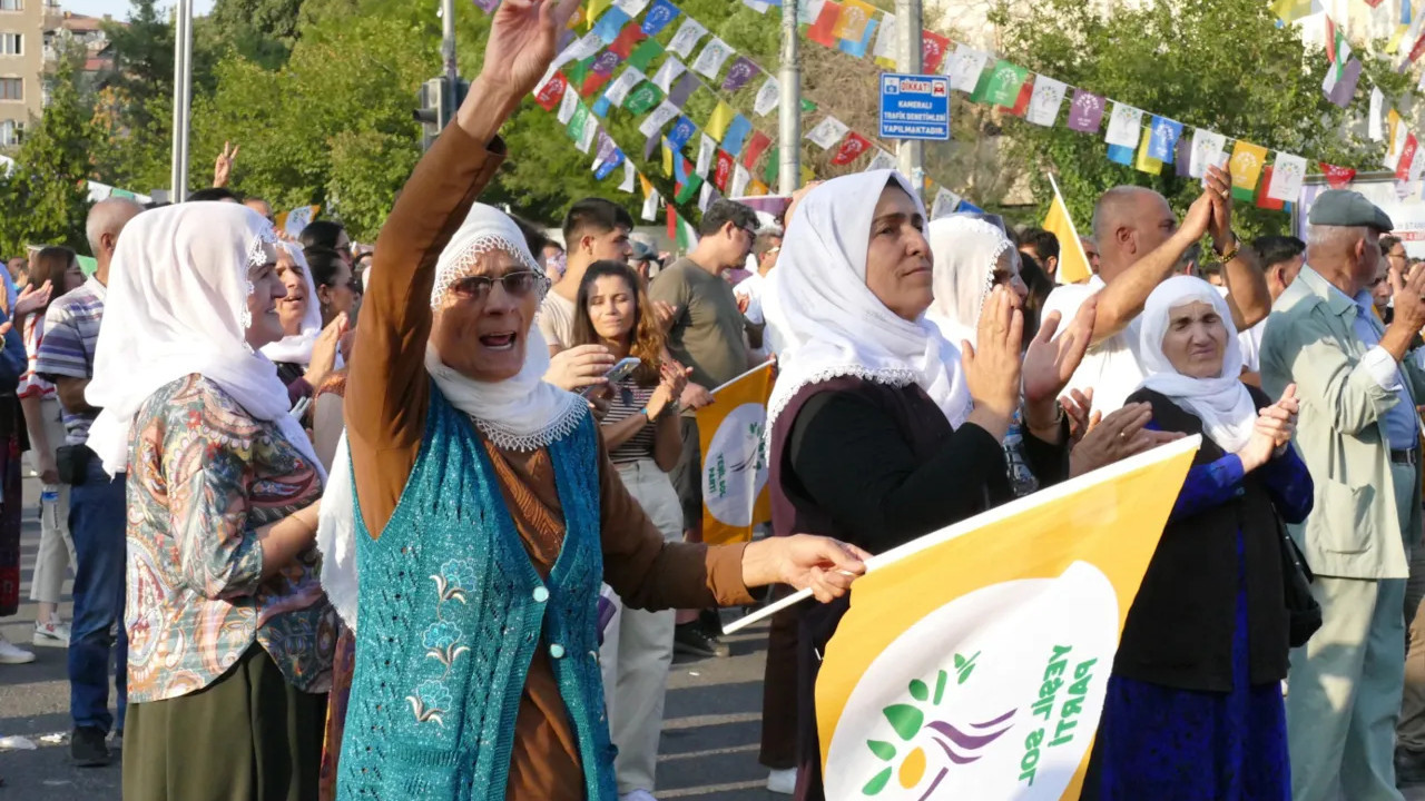 HDP, YSP hold rally in Turkey’s Diyarbakır to mark International Day of Peace
