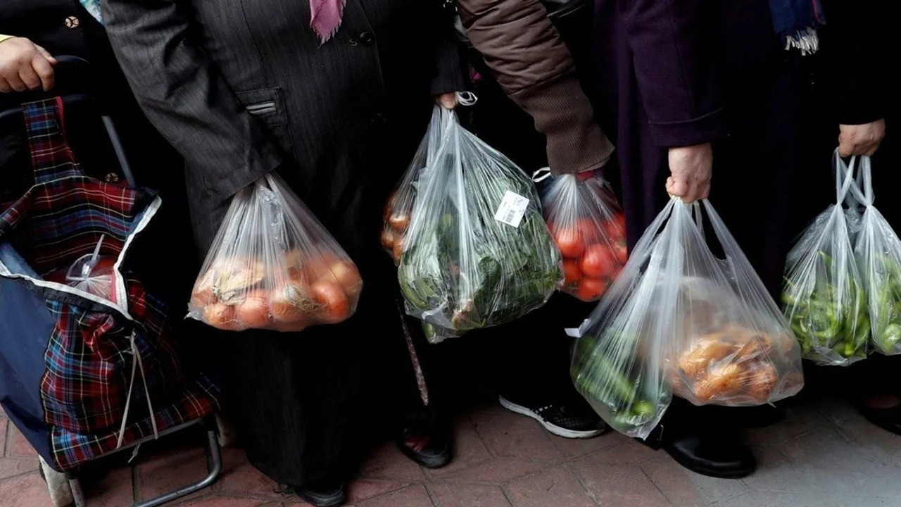 Turkey's minimum wage falls $70 short of hunger threshold in September