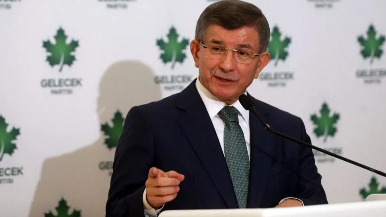 Davutoğlu doesn’t close the door for alliance with AKP