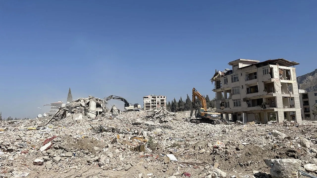 Traumatizing effects of quake becoming more visible w/out permanent accomodation in Hatay