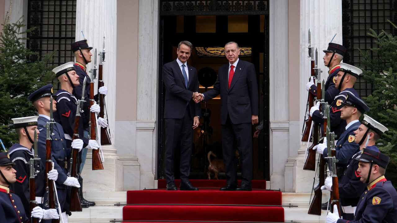 Greece, Turkey agree to reboot relations during Erdoğan's visit to Athens