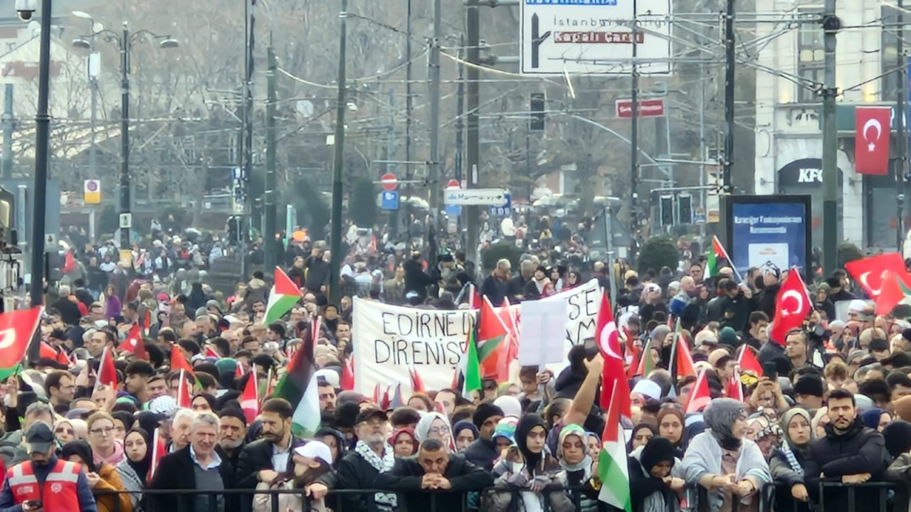 Pro-gov’t youth organization holds rally for Palestine in Istanbul 